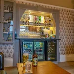 Highfield Hotel 3*